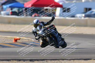 media/Dec-18-2022-SoCal Trackdays (Sun) [[8099a50955]]/Turn 2 (950am)/